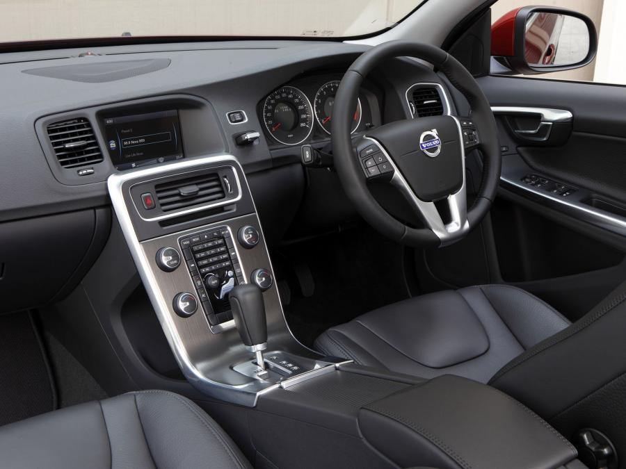  Volvo S60 T4 2011 года  (AU) (фото 3 из 7)